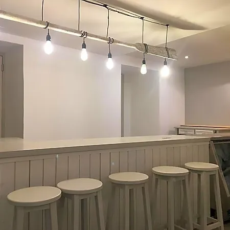 Hostel Getaria 호스텔 *